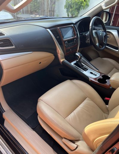 Pajero Sport Mobil Second (12)