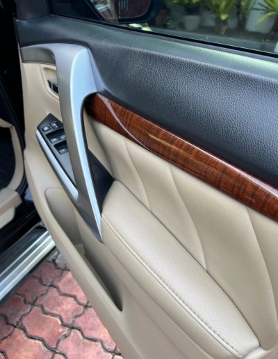 Pajero Sport Mobil Second (14)